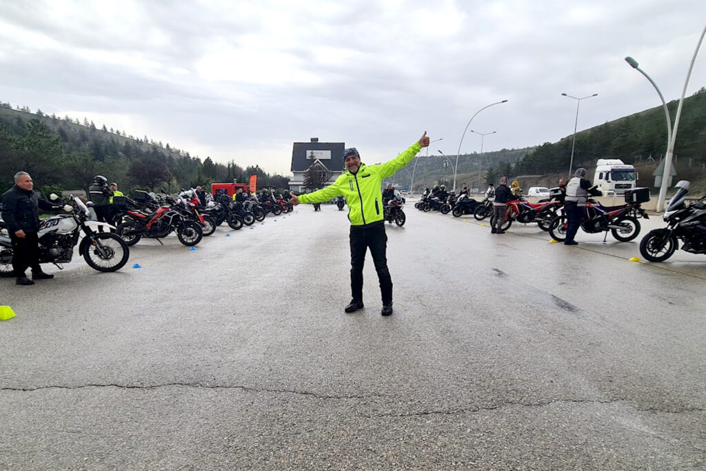 megü-banner megüs-moto-motosiklet-güvenli-sürüş-ve-eğitim